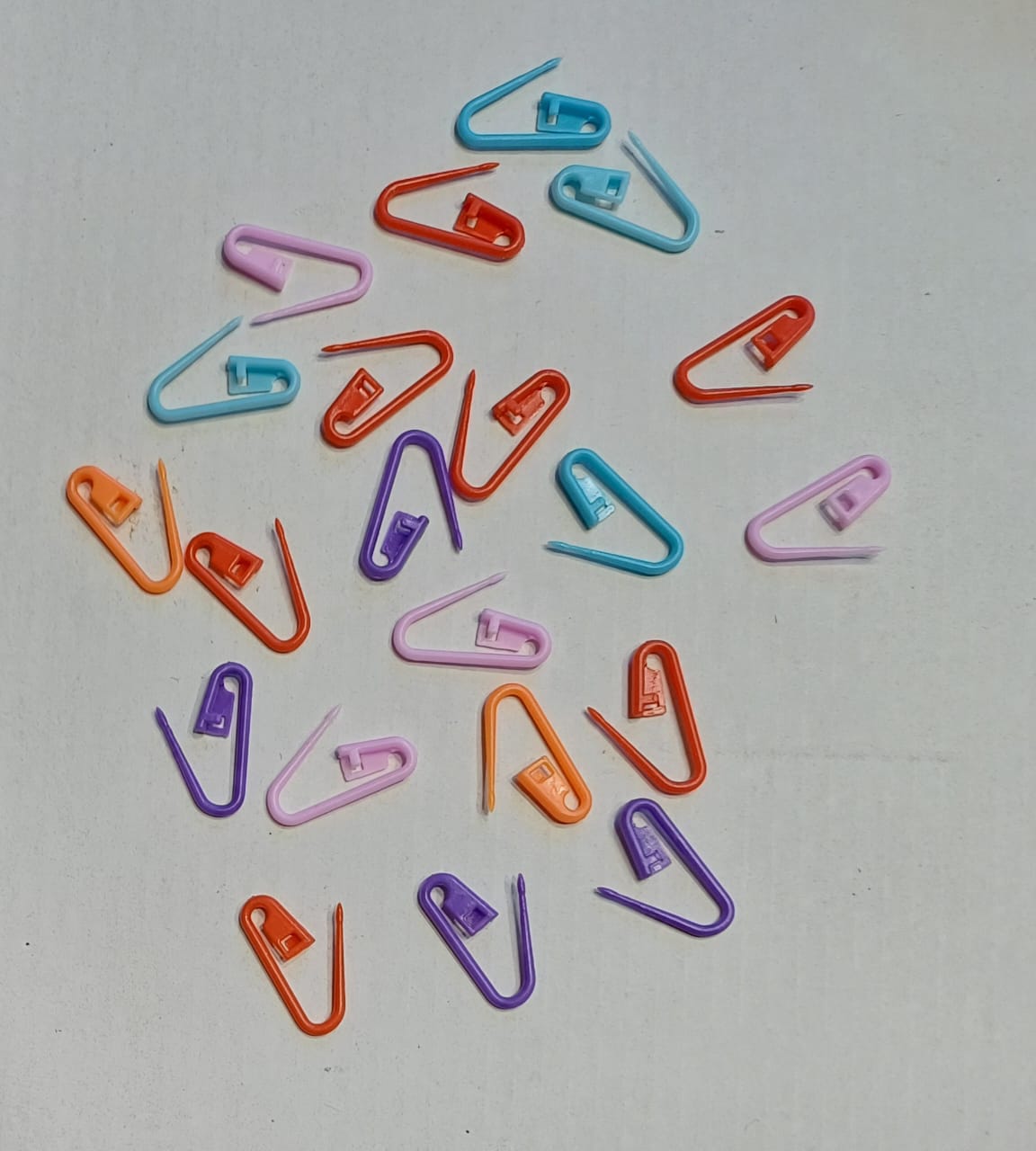Markers (20 Pieces)